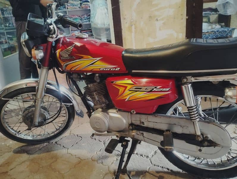 Honda 2021 modle urgent sale lush condition total jenion final 130000 2