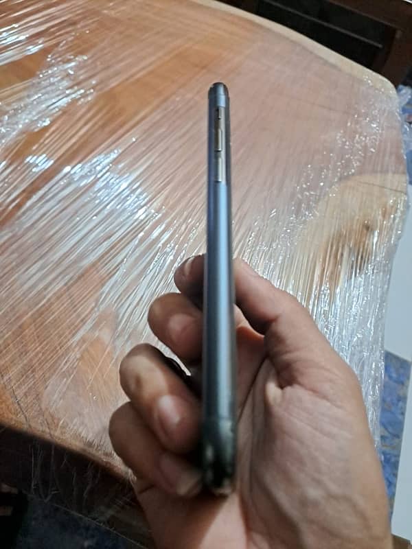 iphone 11 pro non PTA 1