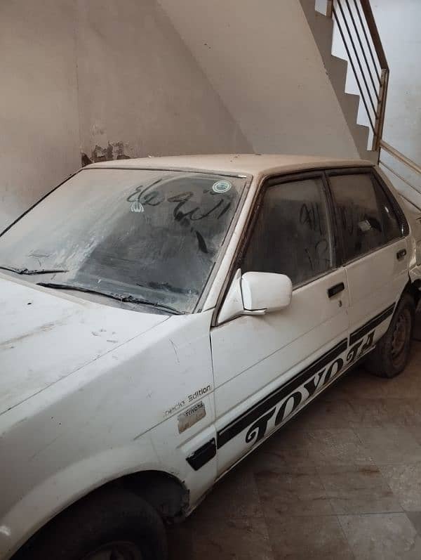 Toyota  1986 4