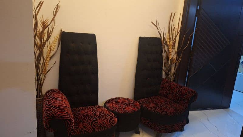 High sofa chairs with table 0