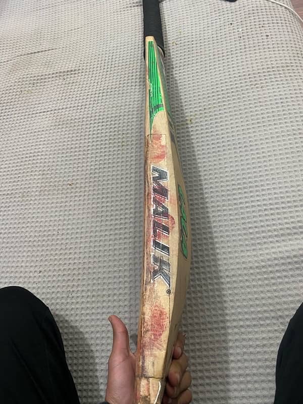 MB malik bat 2.8 lbs 8 grains English willow fully knocked 3