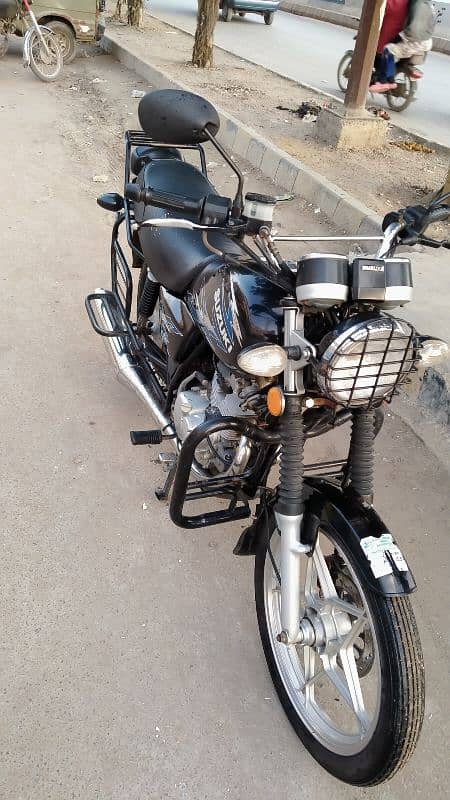 Suzuki GS150 SE 2021 10