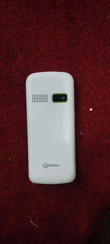 Q mobile E 4 2