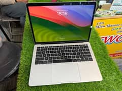 MacBook Air 2019 16gb ram 128 storage