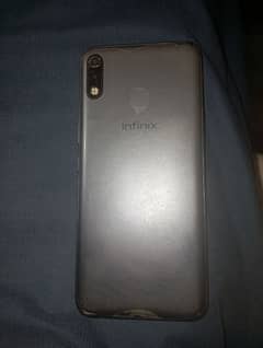 INFINIX HOT 8 LITE