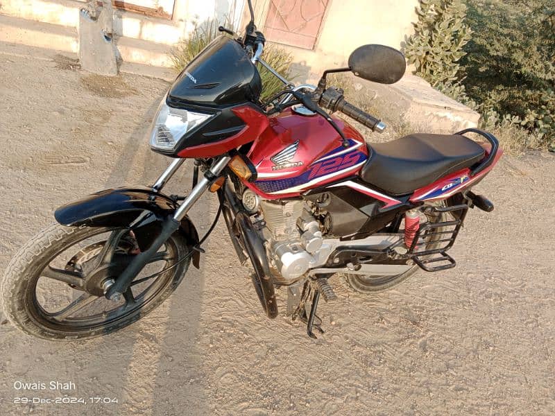 Honda CB 125 F Bike 1