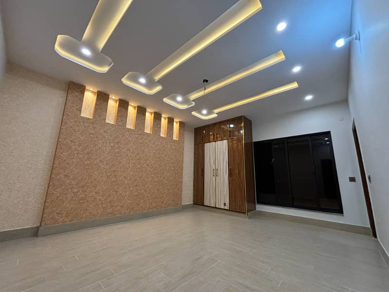 10 Marla Ultra Modern Luxury Charming For Sale In Buch Villas Multan 23