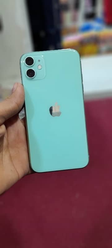 iphone 11 64 gb non pta sim time avalble 2 month wtsp 03244973986 2