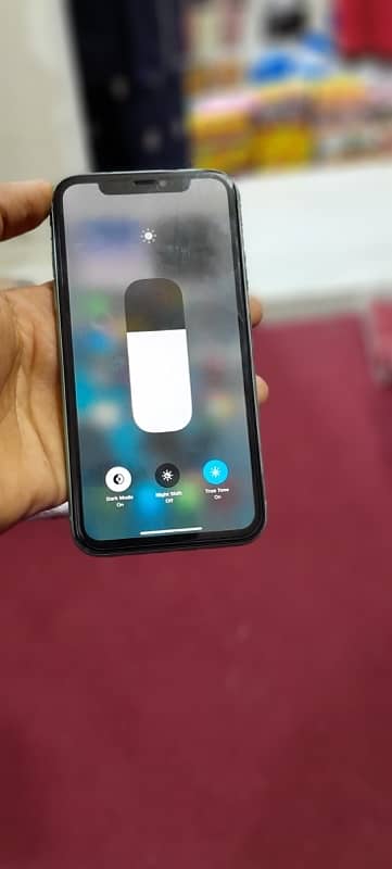 iphone 11 64 gb non pta sim time avalble 2 month wtsp 03244973986 8