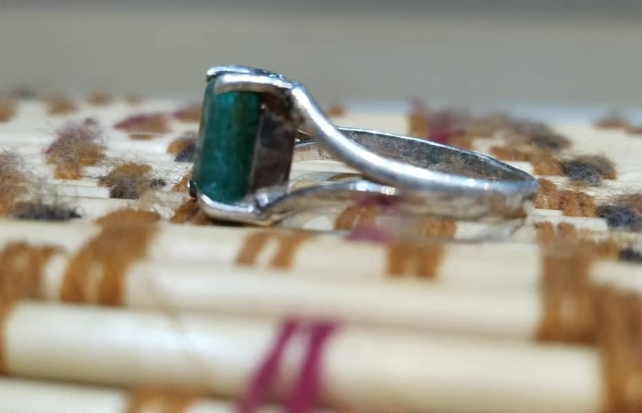 Natural Emerald stone silver ring 1