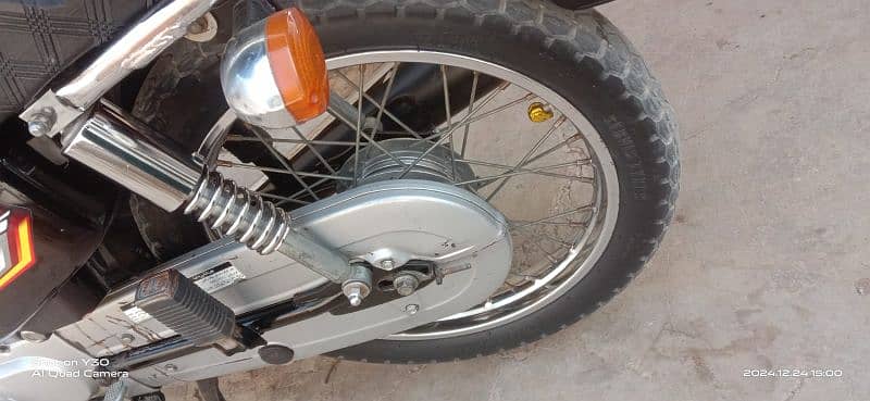 CD Honda 125 Bick 2