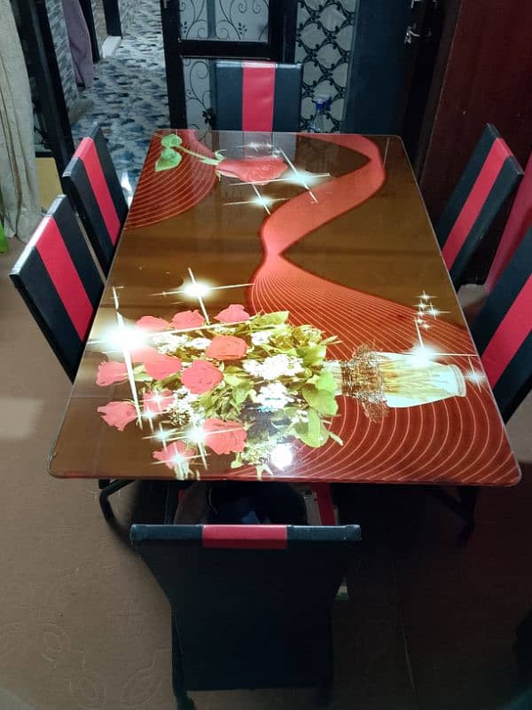 6 seater dining table. 3