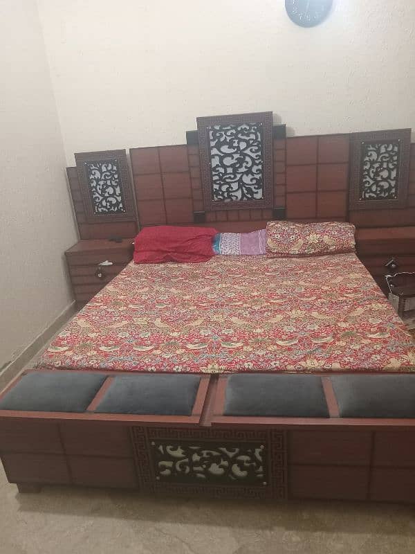 bed for sale urgent 3