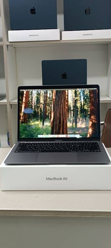 Apple Macbook Air M1 2020 13" 1