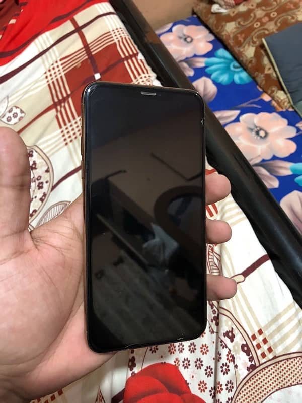 iphone 11 pro max Pta Approved with box 1