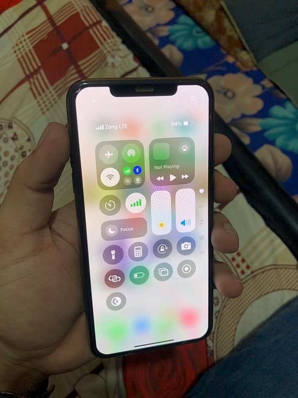 iphone 11 pro max Pta Approved with box 7