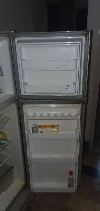 Fridge Dawlance 0