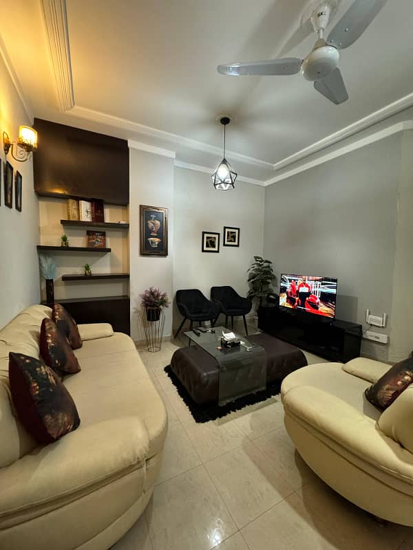 2 Bed Furnished Luxury Apartment (Daily 15000) 4