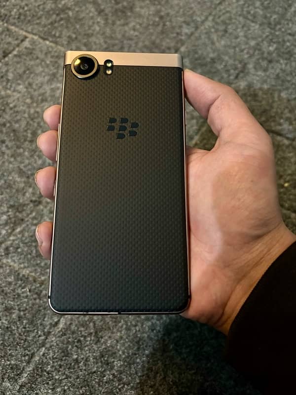 BLACKBERRY KEYONE LIMITED BRONZE EDITION 1