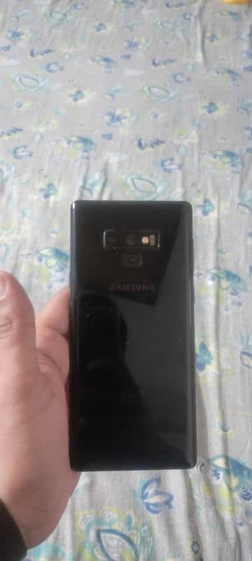 Samsung Note 9 3