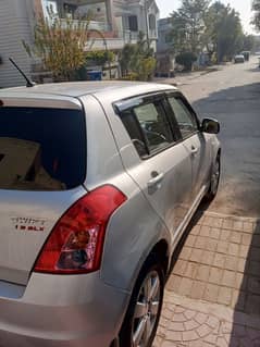 Suzuki Swift 2012