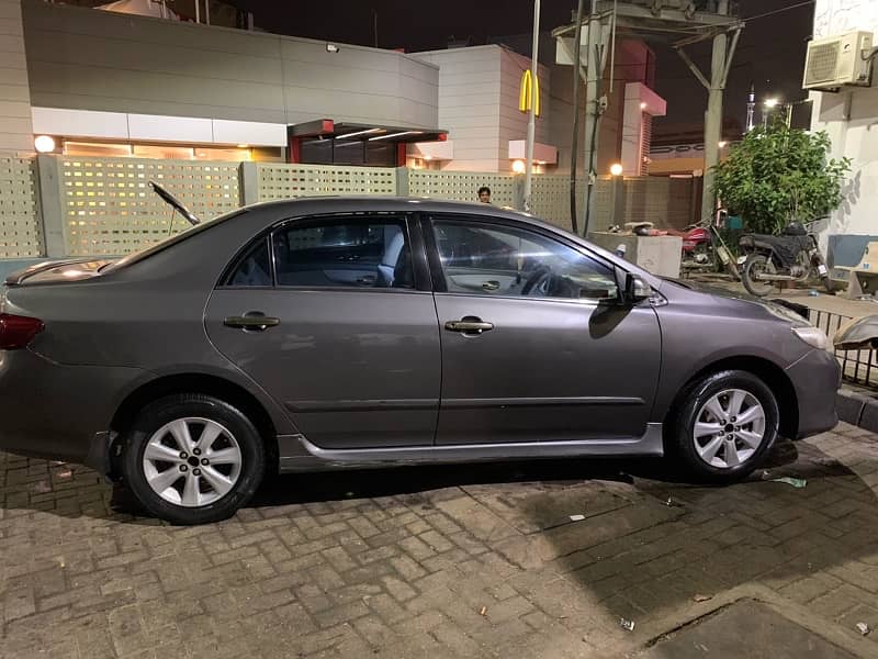 Toyota Corolla Altis 2010 5