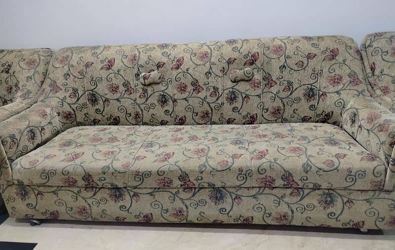 5 Seater Sofa 1