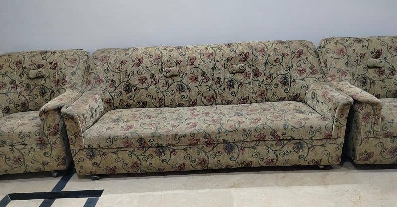 5 Seater Sofa 3