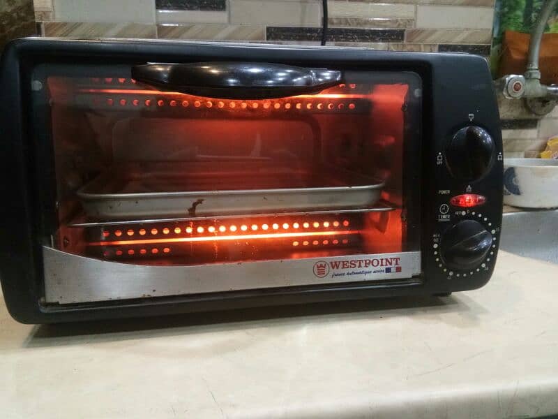 westpoint oven WF-1000D - Toaster Oven - Black and white - 800 Watts 2