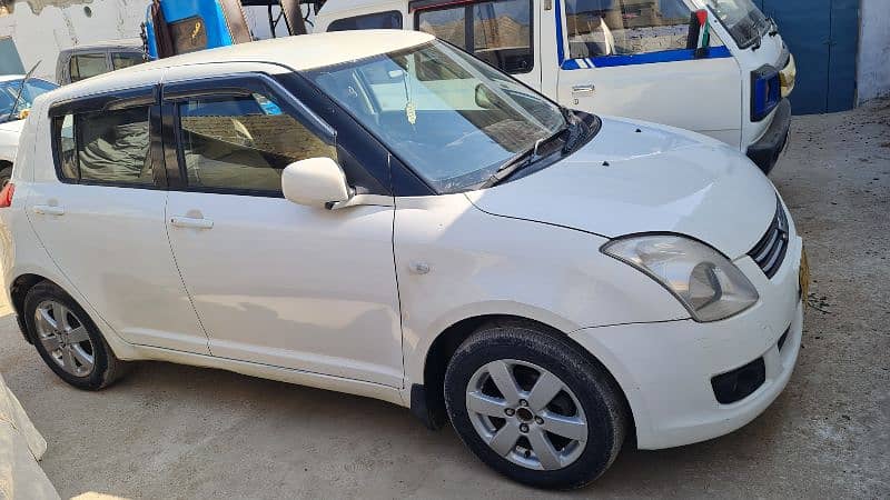 Suzuki Swift 2015 5