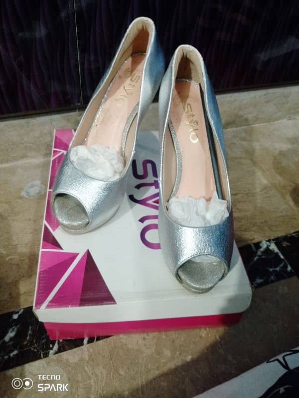 Silver colour bridal heels ! Stylo brand 1