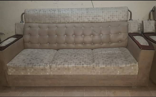 6 Seater Sofas For Sale In Good Condition 2