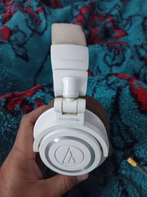 audio techniqa ath m50x headphone 1