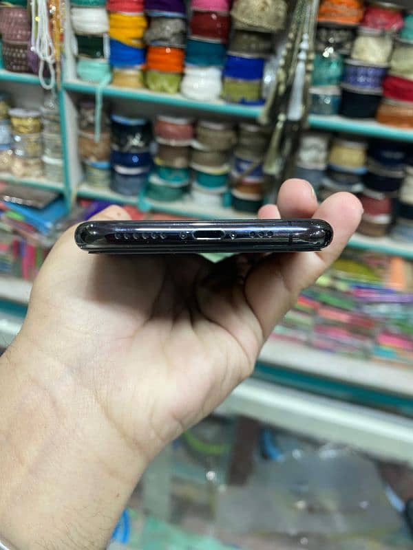 iPhone 11 Pro 256Gb 4