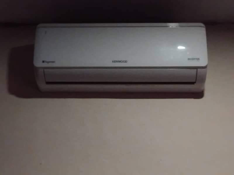 Kenwood eSupreme 1 Ton Inverter (Heat and Cool) 0