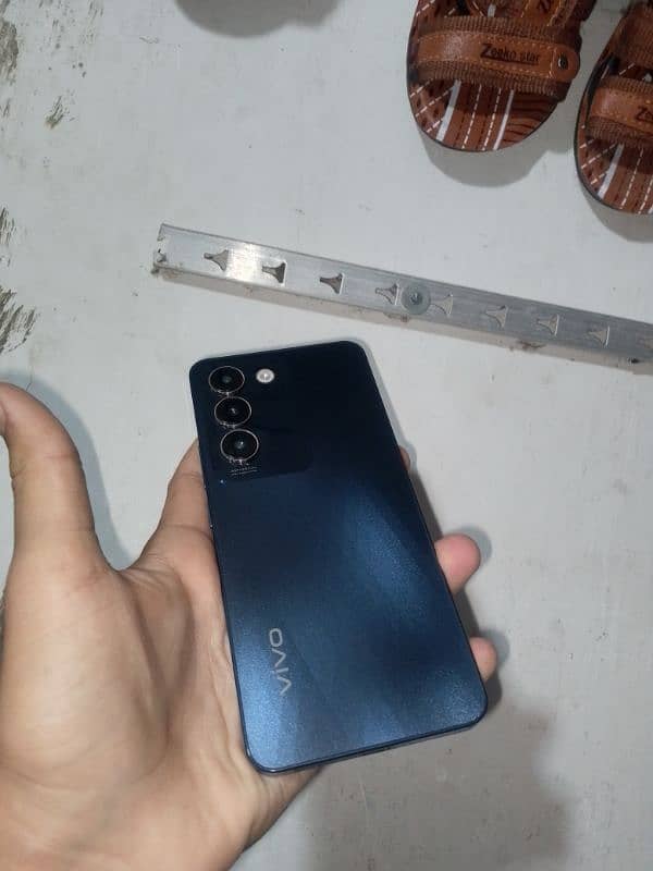 vivo y100 0