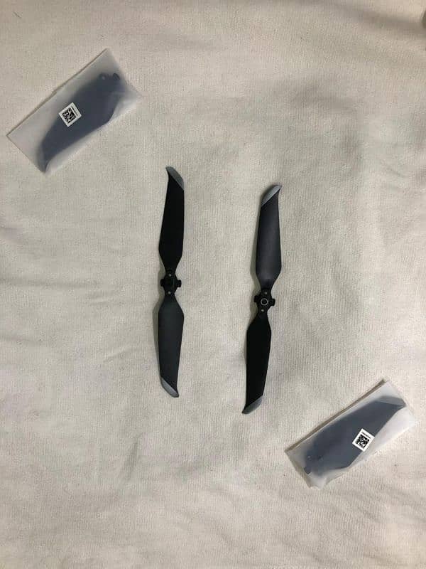 DJI Mavic Air 2/ Low-Noise Propellors (Two Pair) 1