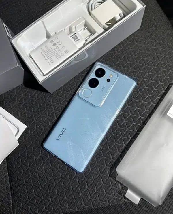 Vivo V29 5g 03290506093watsapp 0