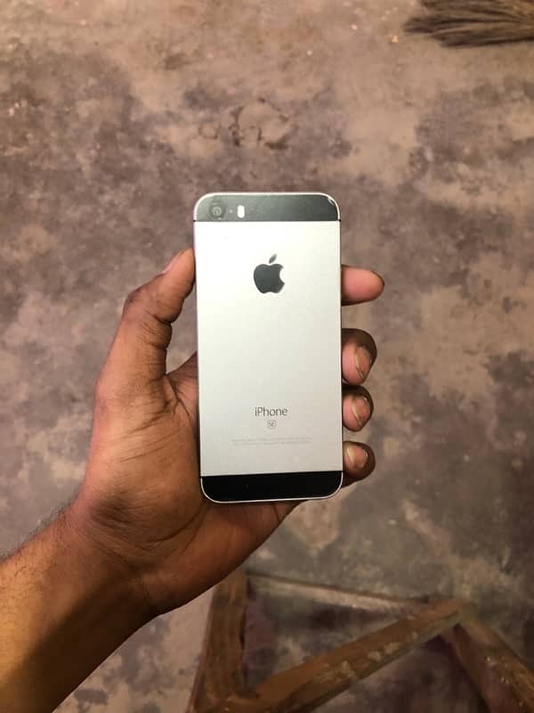 iphone SE non 32 GB 5