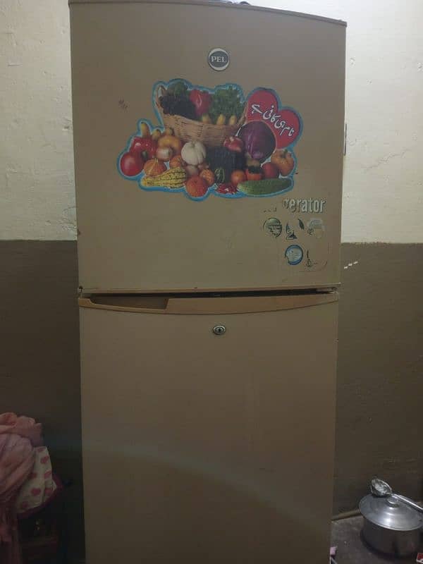 pel fridge All ok condition 10/8 0