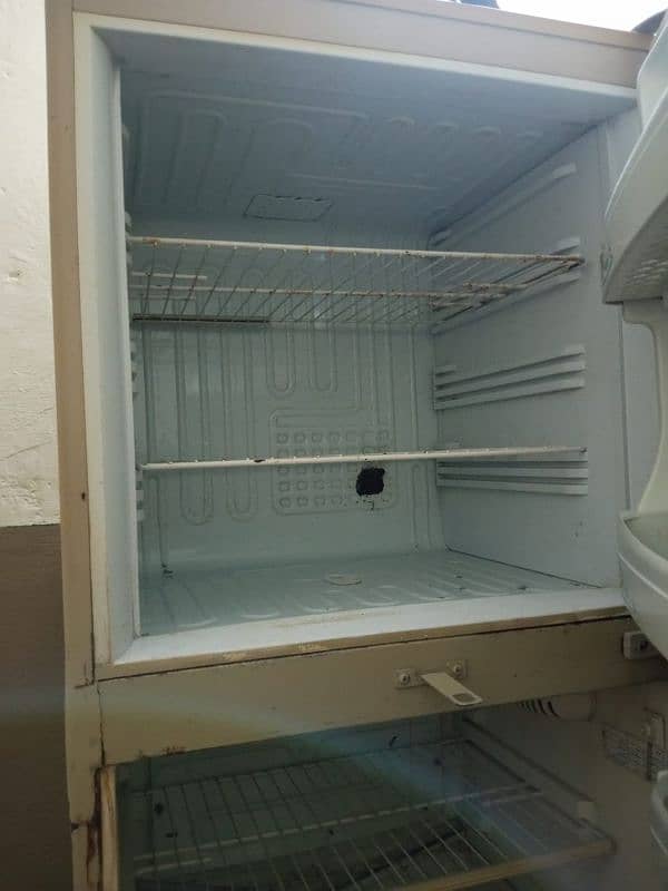 pel fridge All ok condition 10/8 4