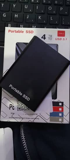 PORTABLE SSD 4TB STORAGE