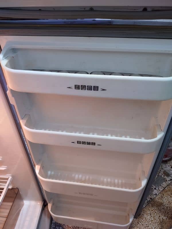 dawlance fridge 4