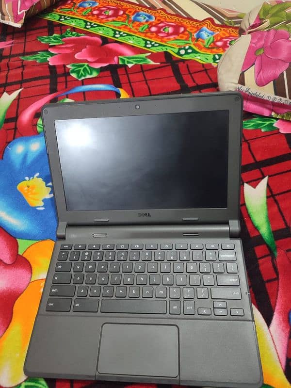 Dell chrome book 16GB 0326-8787229 4