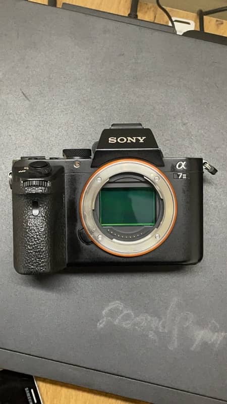 sony a7ii body with 3 batteries and charger 2