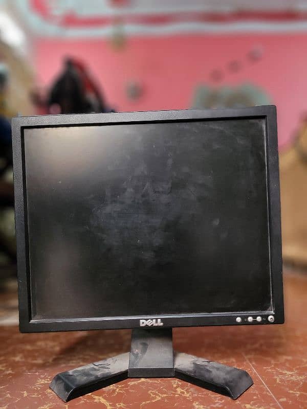 Dell Optiplex 7010 and Monitor 4