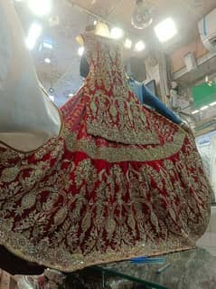 bridal lehnga Arjent sale only 130000