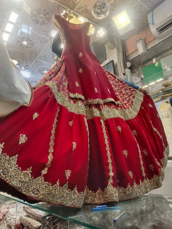 bridal lehnga Arjent sale only 100000 1