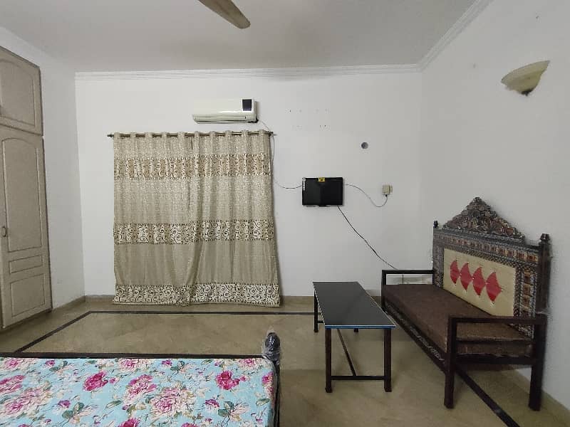 Furnished Room Available For Bachelor Job Holder & Student 7