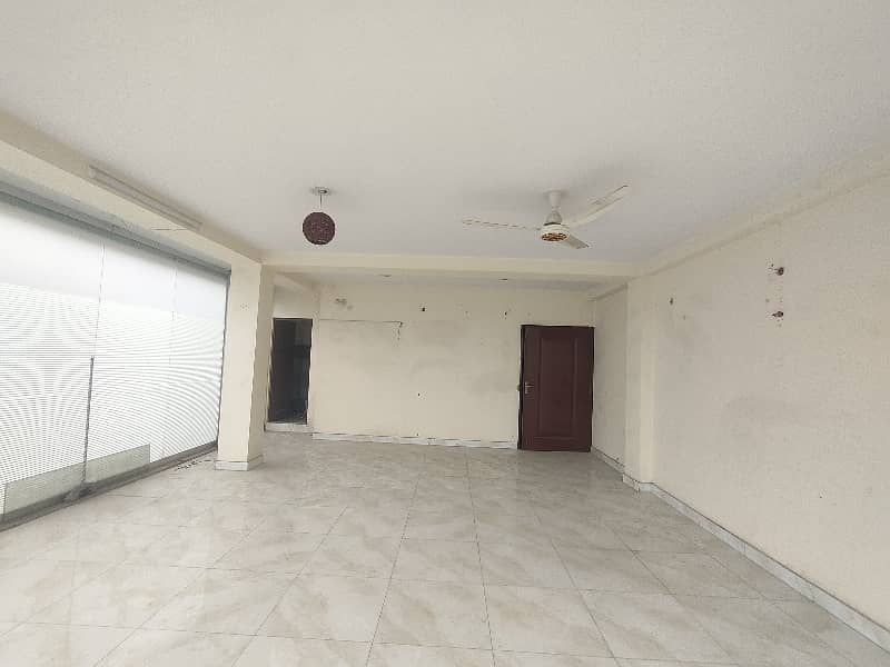 3 Marla Office Hall & Washroom Available For Rent In Saddar Lahore Cantt 1